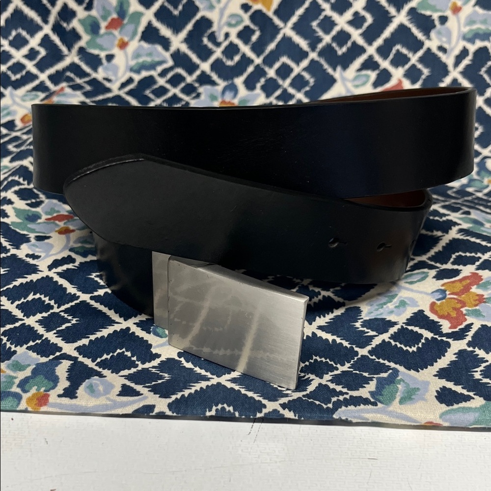GAP Black Reversible to Brown Genuine Leather Belt with Silver Buckle